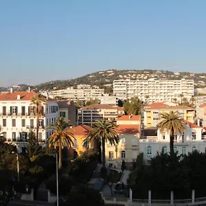 abrial-cannes.fr-provencehotel.com/