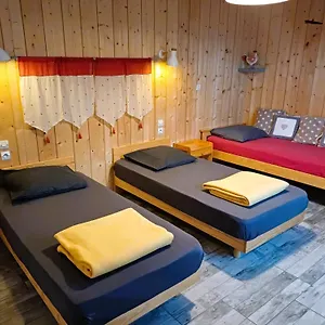 https://gites-estives-darrens-arrens-marsous.midi-pyreneeshotels.com