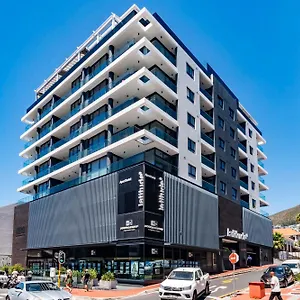 latitude-aparthotel-by-totalstay.hotels-capetown.com/
