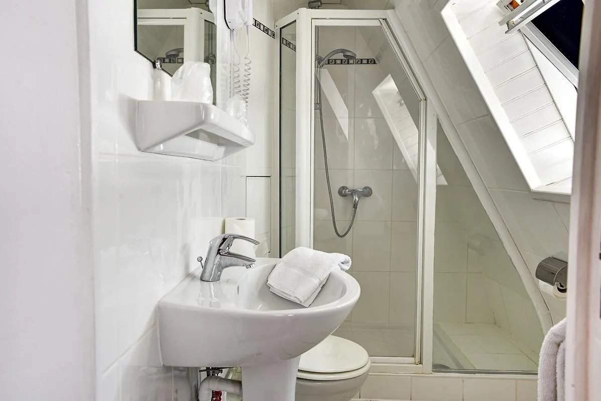**  Hotel Paris Nord Franciaország